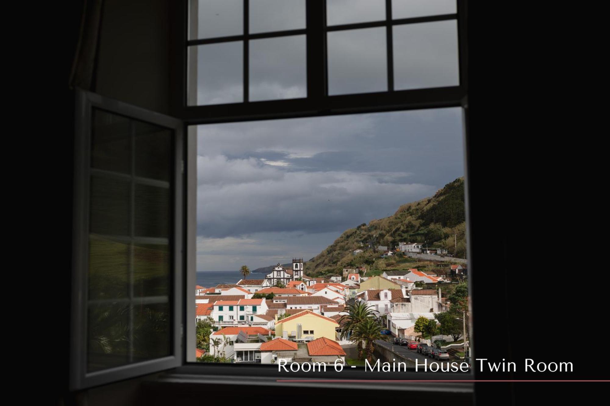 Solar De Lalem Bed & Breakfast Maia  Exterior photo