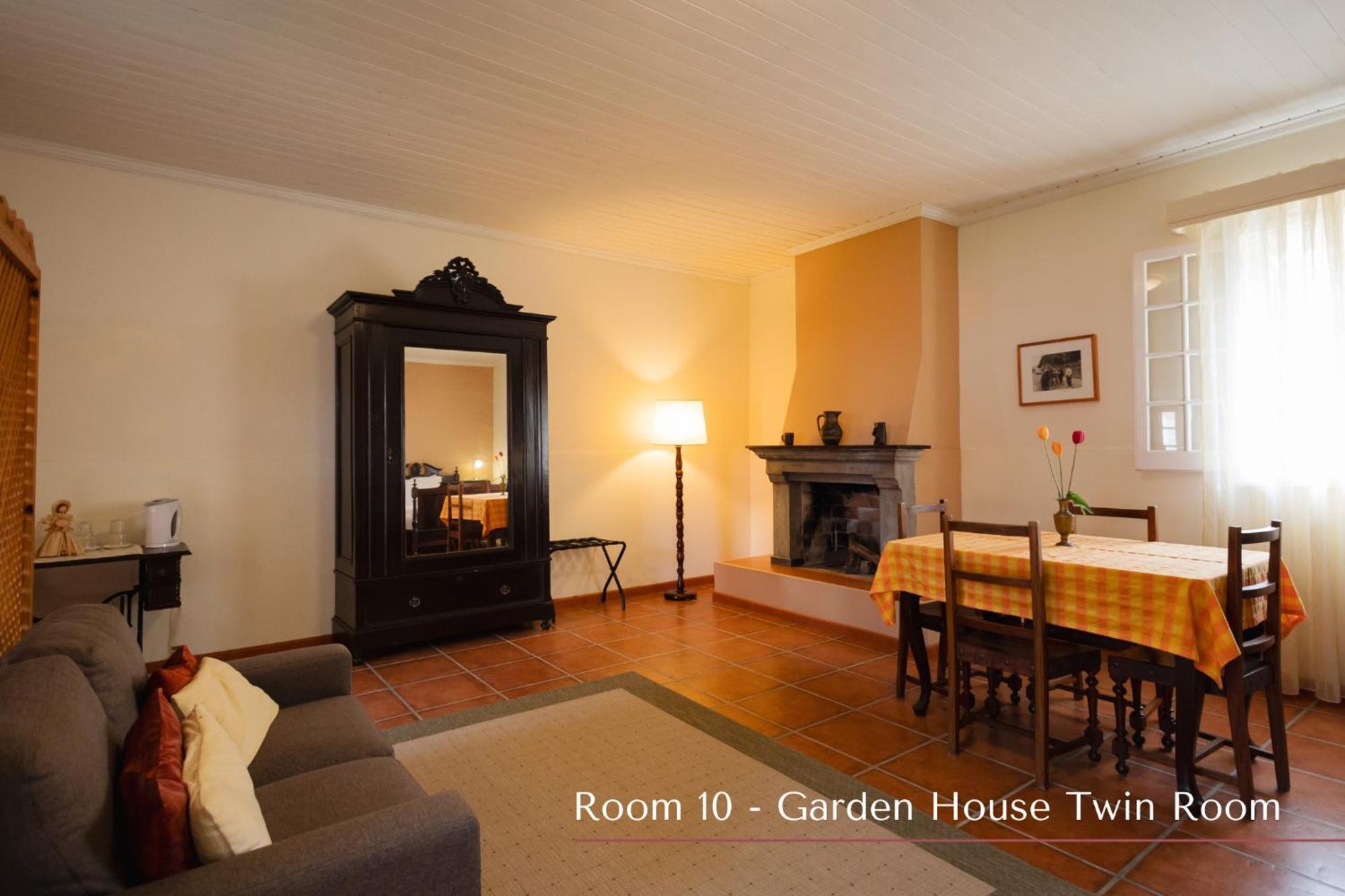 Solar De Lalem Bed & Breakfast Maia  Exterior photo