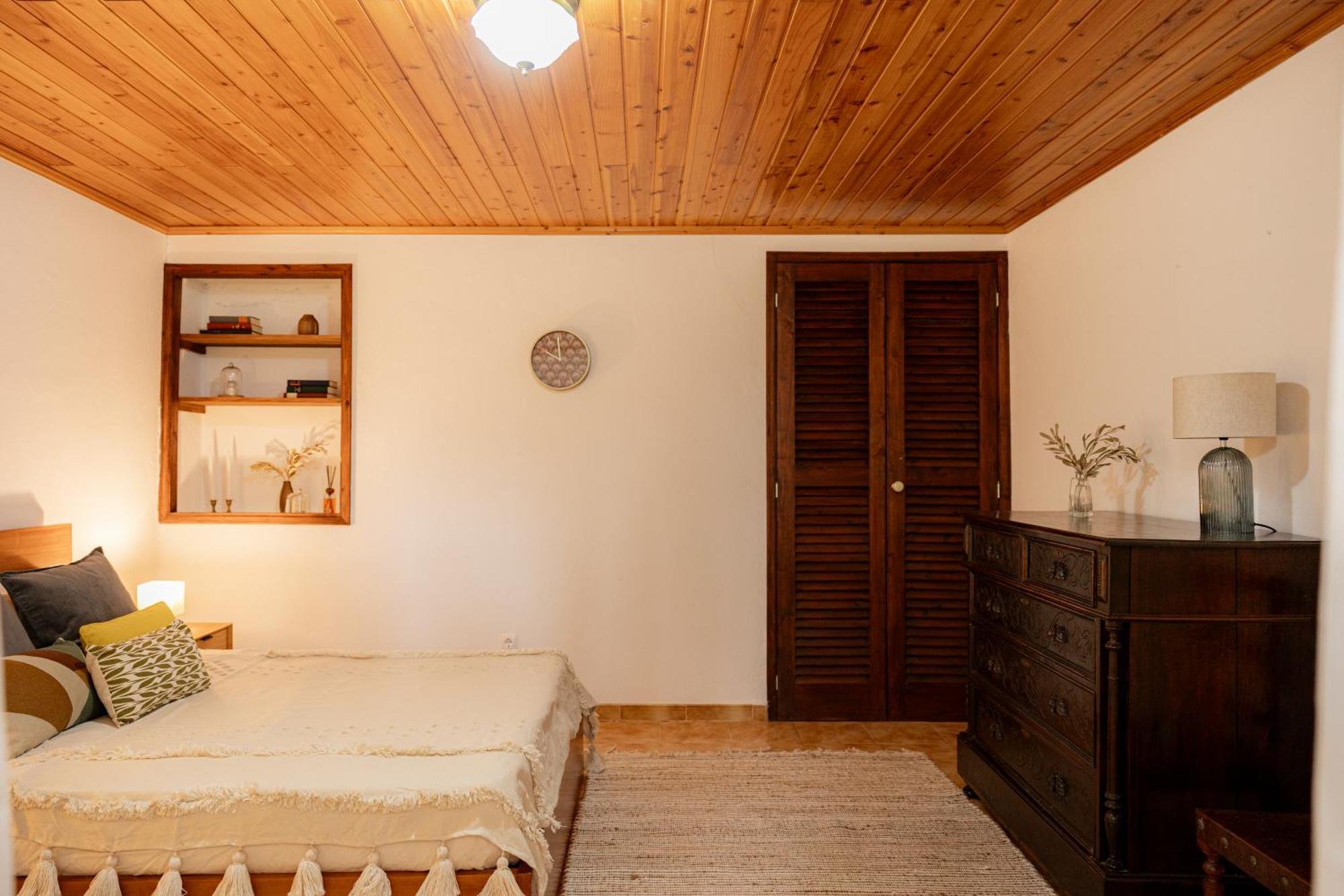 Solar De Lalem Bed & Breakfast Maia  Room photo